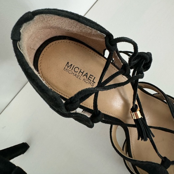 Black tie-up Michael Kors heels 👠 - Picture 2 of 5